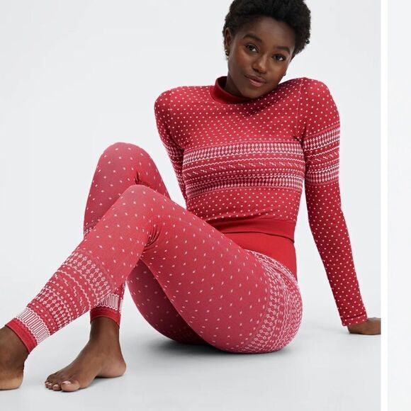 Fabletics Holly Seamless Long-Sleeve Top Cardinal Milti M NWT in packaging - Picture 3 of 6